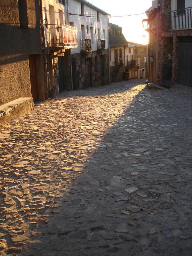 Apartamentos Sierra De Francia Monsagro Luaran gambar